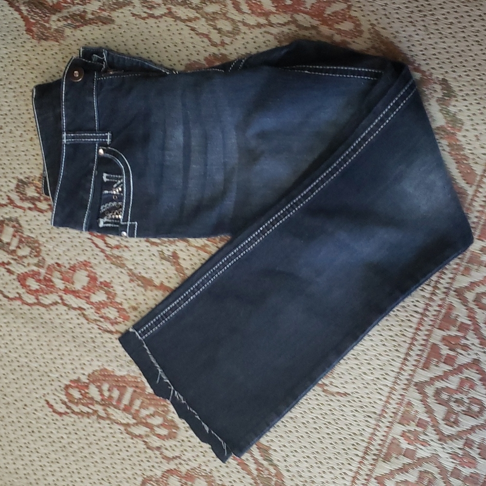 FADED GLORY Woman's Jeans Bottoms are cut off Size 4A